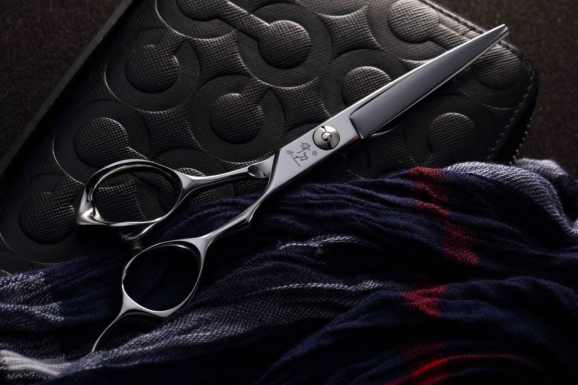 How to Become a Barber: Essential Barber Tools You Need to Know About