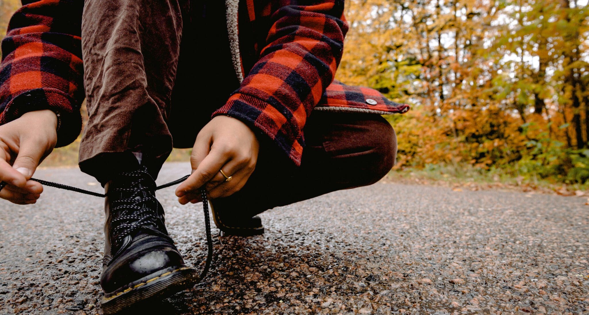 Grown up grunge – revisiting 90s era fashion for today