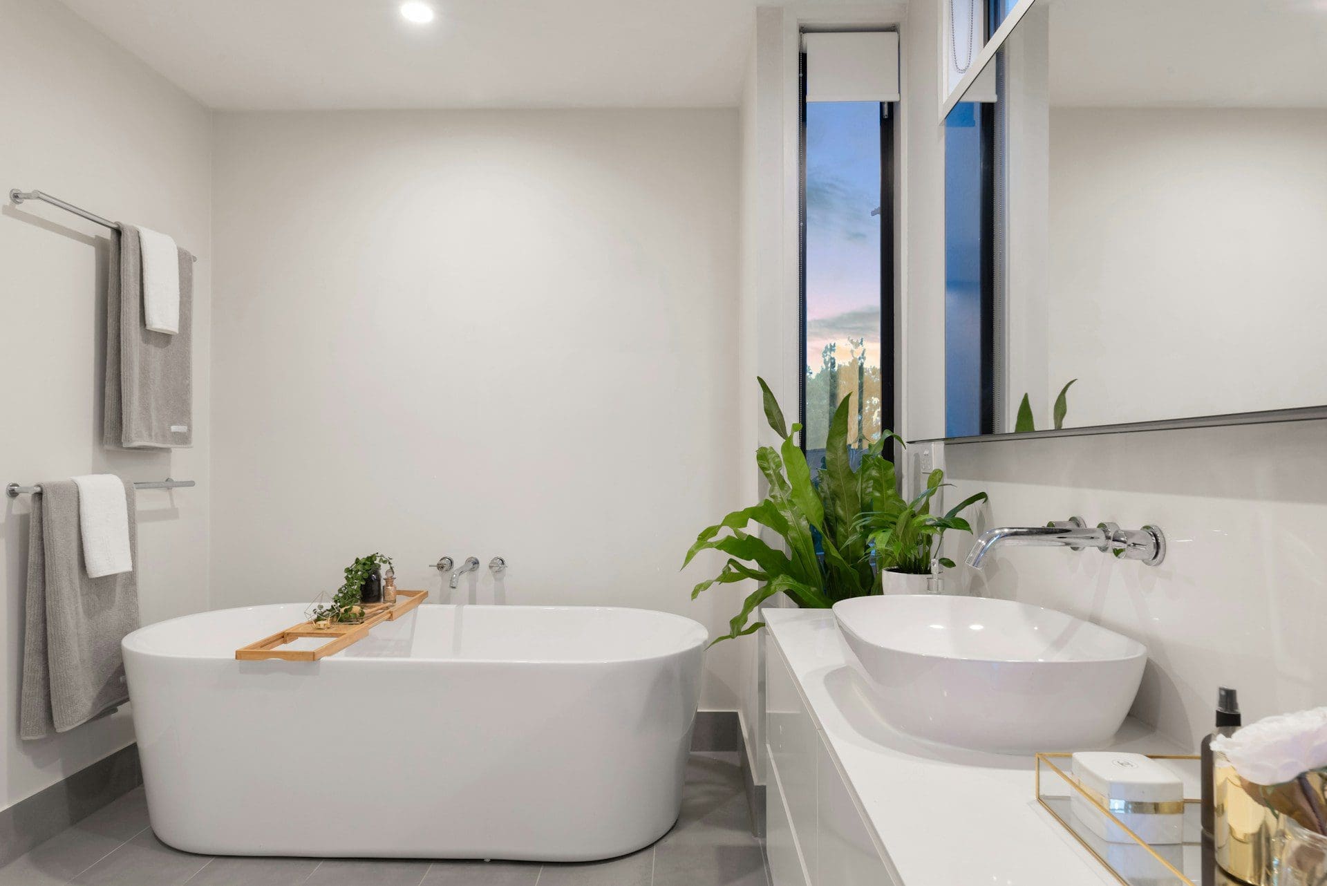 Easy Ways to Give Your Bathroom a Fresh Look