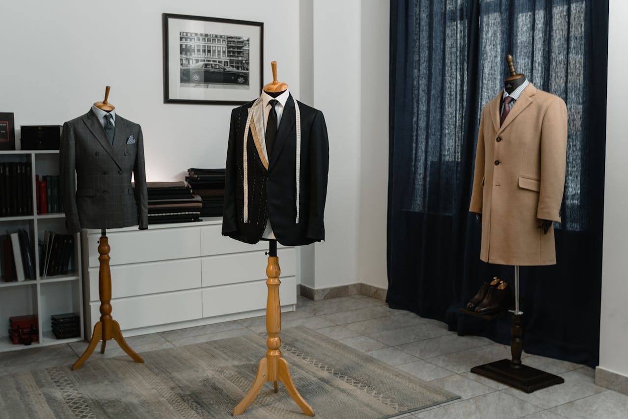The Elegance of Bespoke Suits in Singapore: A Guide to Tailored Perfection
